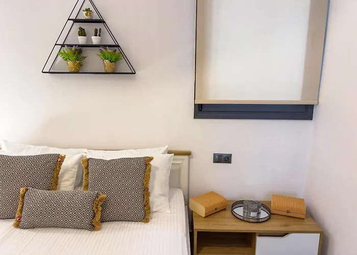 Domus F Apartament *