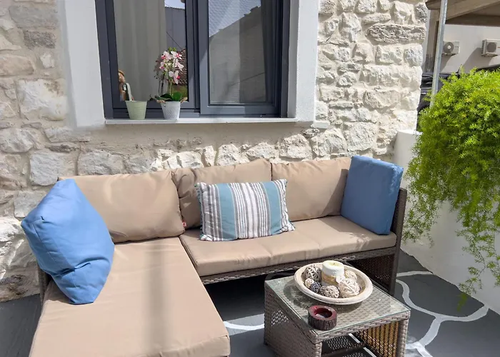 Domus F * Limenas (Thasos)